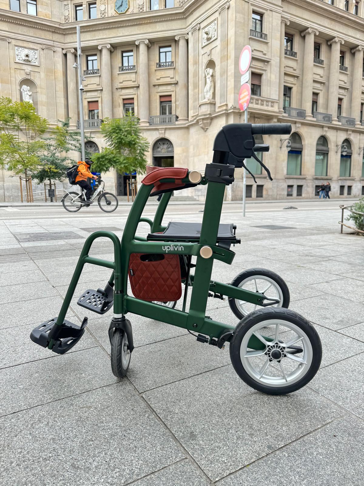 Rollator shopping trolley